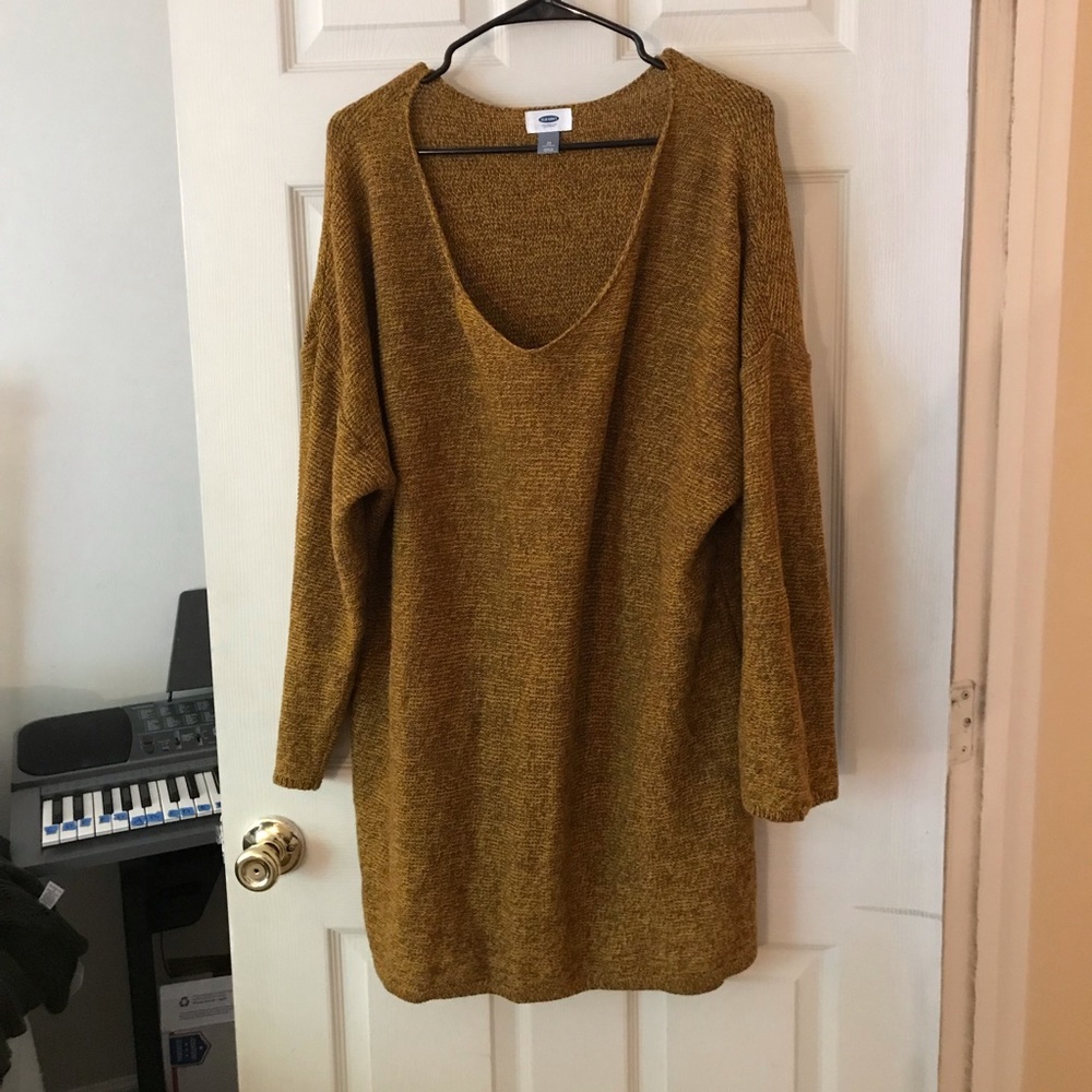 Mustard yellow sweater